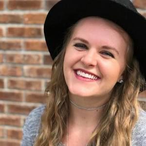 Meet your Posher, Caroline